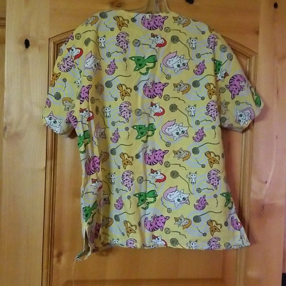 Cat print scrub top